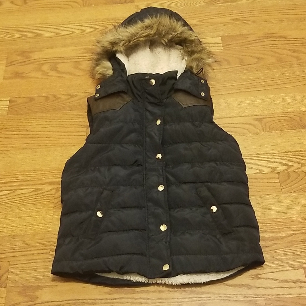 Ci Sono Black Puffer Hooded Vest with Faux Fur Trim
